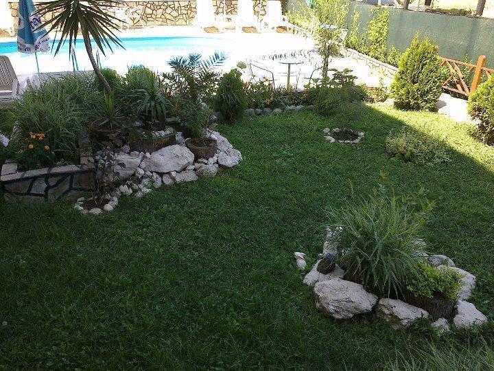 Семеен Хотел Атива - Family Hotel Ativa Lozenets Exterior foto
