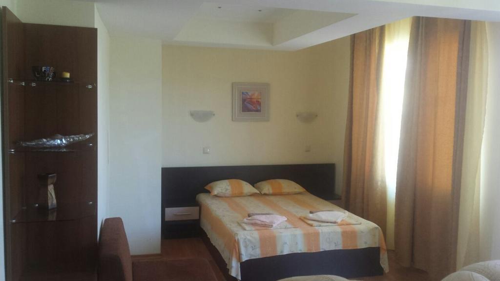 Семеен Хотел Атива - Family Hotel Ativa Lozenets Exterior foto